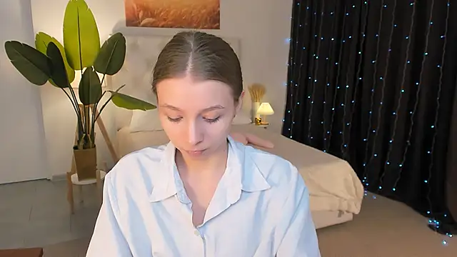 JulieDaniel online show from 22, 4, 2026