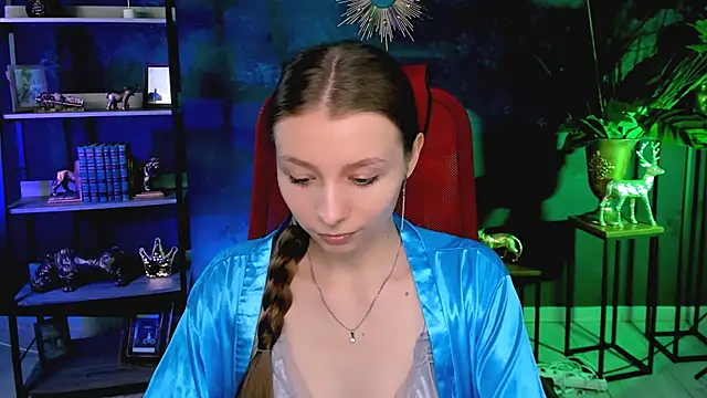 JulieDaniel online show from 8, 6, 2026