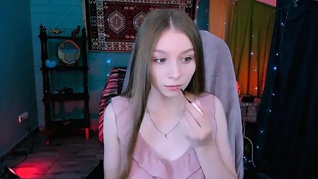 JulieDaniel online show from 7, 7, 2026