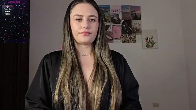Snapshot of Veronika__Winslow_ chatting on 3, 6, 2026 Veronika Winslow online show from 3, 6, 2026