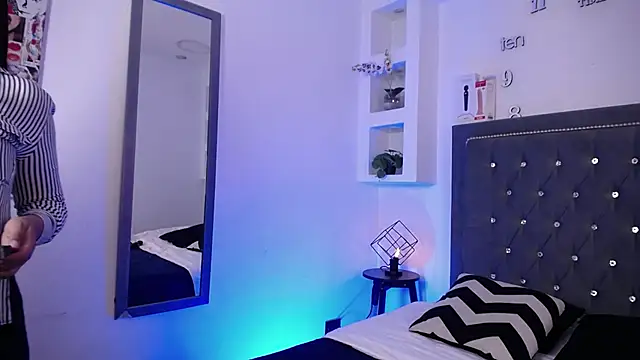 Snapshot of MelissaRhodes chatting on 2, 12, 2025 MelissaRhodes online show from 2, 12, 2025