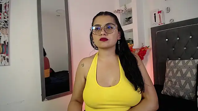 Snapshot of MelissaRhodes chatting on 18, 12, 2025 MelissaRhodes online show from 18, 12, 2025