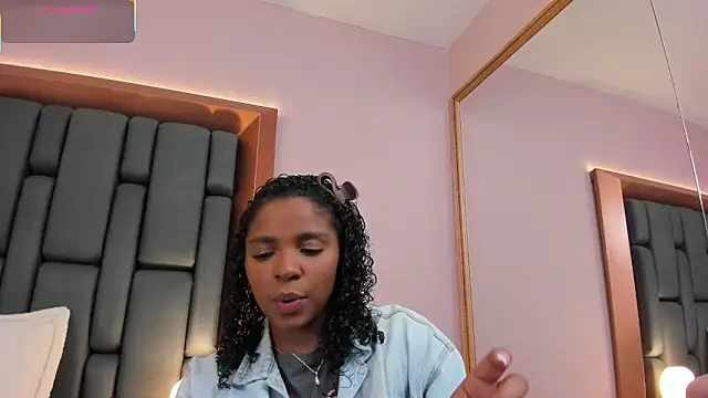 LisaMendez online show from 3, 2, 2026