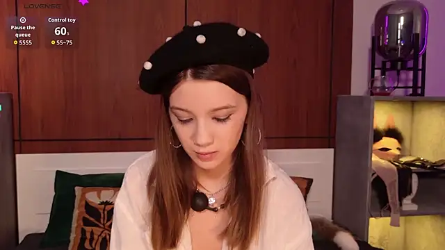 Alison kisss online show from 21, 4, 2026