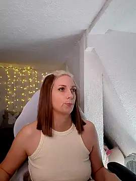 Snapshot of SexyJulia21 chatting on 17, 3, 2025 SexyJulia21 online show from 17, 3, 2025