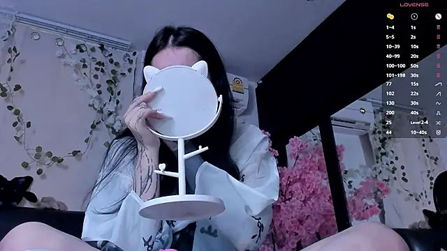 Lein Bone online show from 19, 9, 2025