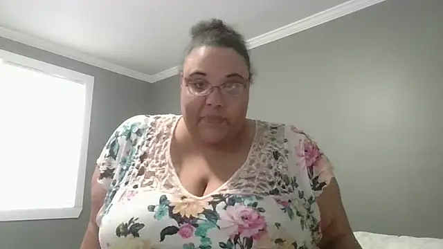 SexyBBW10790 online show from 15, 2, 2026
