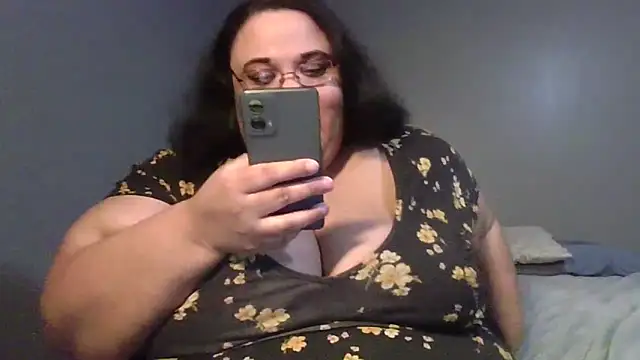SexyBBW10790 online show from 23, 4, 2026
