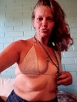 Snapshot of IrishGoddess69247 chatting on 7, 6, 2026 IrishGoddess69247 online show from 7, 6, 2026