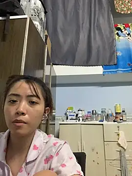 Minee1202 online show from 13, 4, 2026