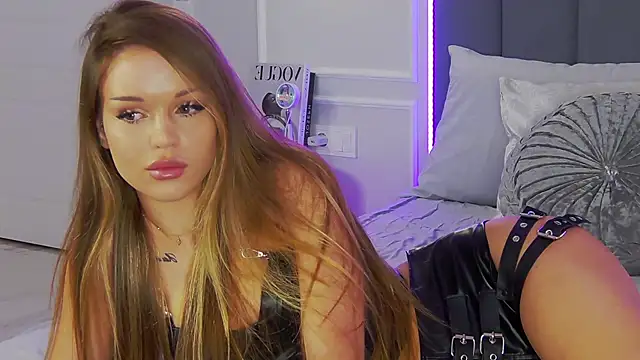 MarilynNova online show from 16, 9, 2025