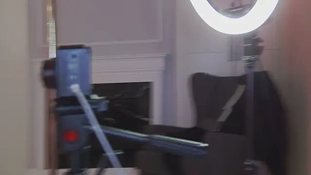 MarilynNova online show from 24, 10, 2025