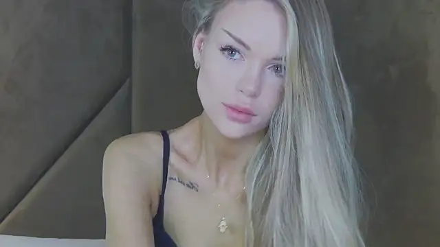 MarilynNova online show from 17, 5, 2026