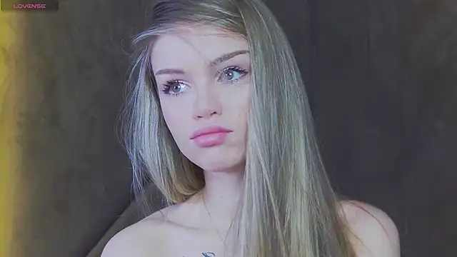 MarilynNova online show from 11, 6, 2026
