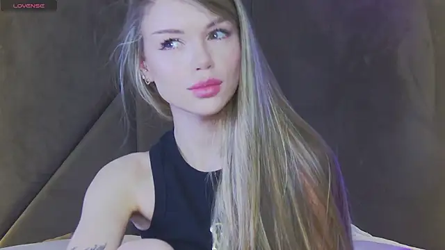 MarilynNova online show from 13, 6, 2026