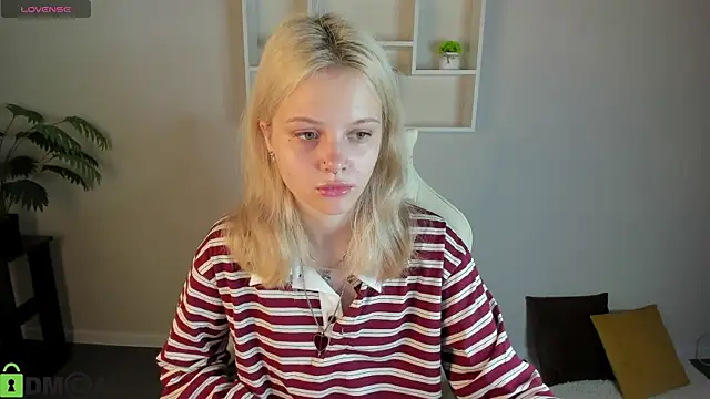 Allice Cox online show from 26, 9, 2025