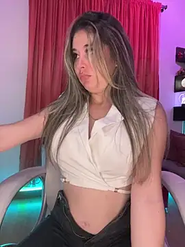 Snapshot of Sharon_07 chatting on 6, 12, 2024 Sharon 07 online show from 6, 12, 2024