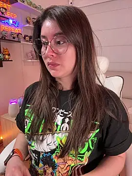 Snapshot of Sharon_07 chatting on 13, 10, 2025 Sharon 07 online show from 13, 10, 2025