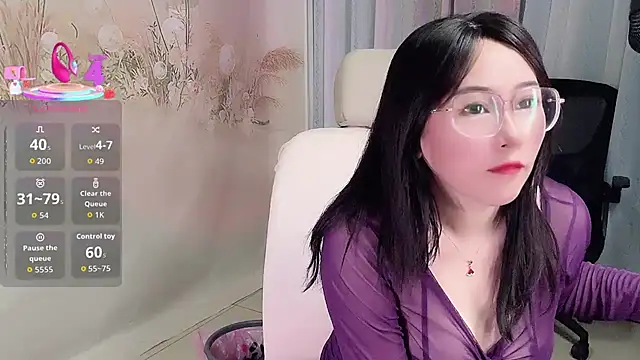 Liqinqin online show from 23, 11, 2025