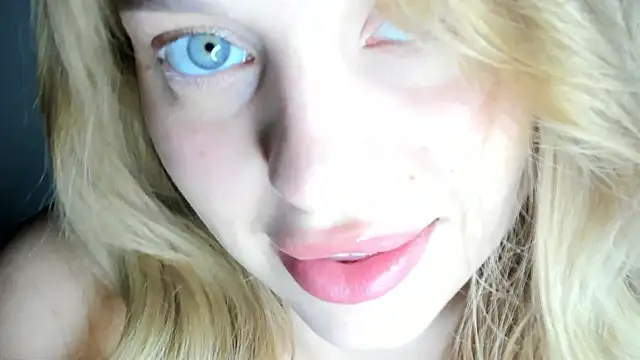 LilyFlamee online show from 14, 11, 2025