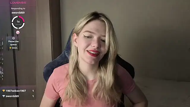 Snapshot of KatanaSVibe chatting on 3, 2, 2026 KatanaSVibe online show from 3, 2, 2026