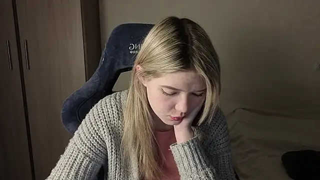 Snapshot of KatanaSVibe chatting on 6, 2, 2026 KatanaSVibe online show from 6, 2, 2026