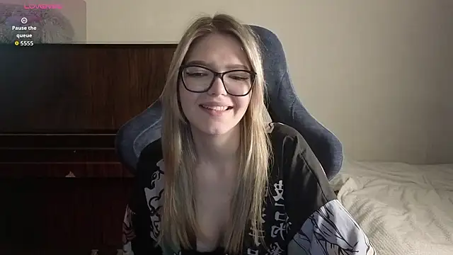 Snapshot of KatanaSVibe chatting on 16, 3, 2026 KatanaSVibe online show from 16, 3, 2026