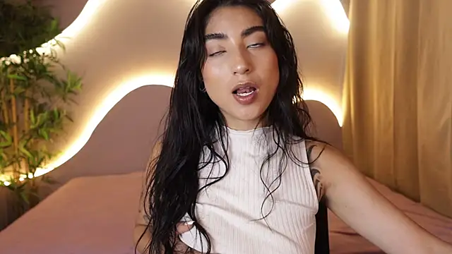 Emma and Issac online show from 16, 3, 2026