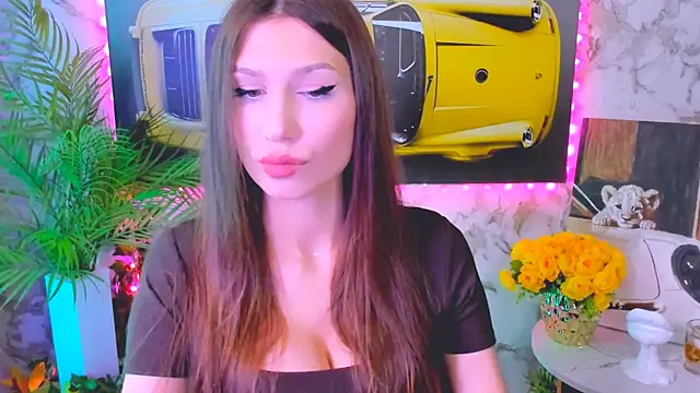 Snapshot of Mollyinyourmind chatting on 7, 10, 2025 Mollyinyourmind online show from 7, 10, 2025