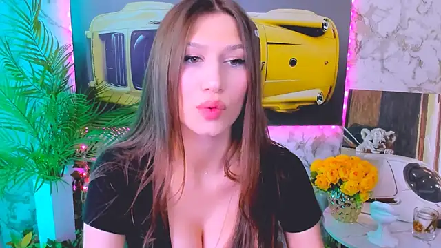 Snapshot of Mollyinyourmind chatting on 8, 10, 2025 Mollyinyourmind online show from 8, 10, 2025