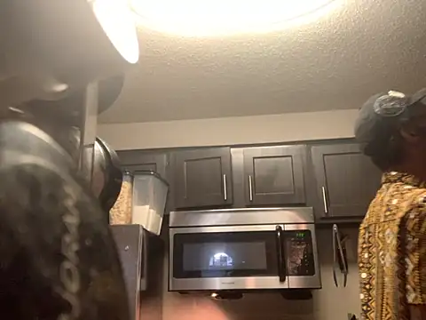 Triggerhappycj100 online show from 23, 11, 2025