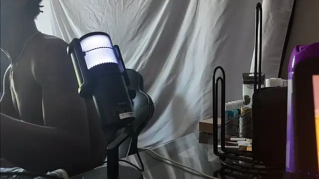 Triggerhappycj100 online show from 22, 4, 2026