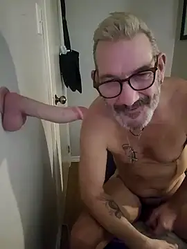 Snapshot of FoxnMouse chatting on 19, 11, 2025 FoxnMouse online show from 19, 11, 2025