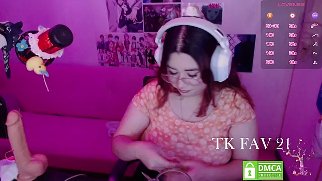 Pink girl0n online show from 31, 5, 2026