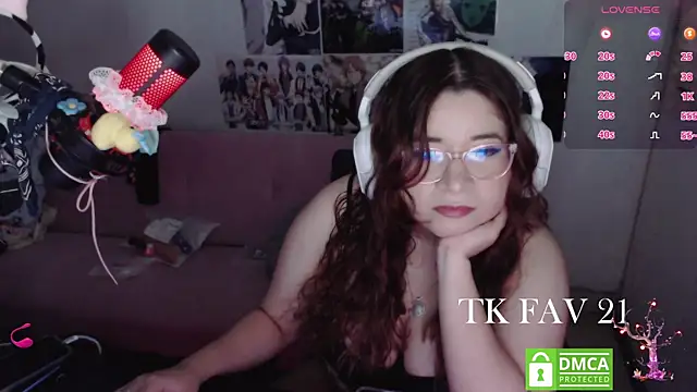 Pink girl0n online show from 27, 7, 2026