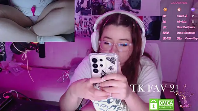 Pink girl0n online show from 31, 7, 2026