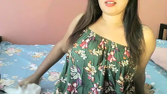 LoveTrainX online show from 3, 5, 2026