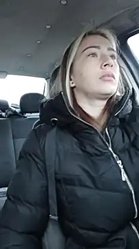 Reina Cummings online show from 16, 12, 2025