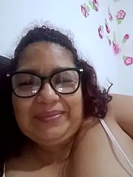 Snapshot of ladytropical1 chatting on 24, 10, 2025 ladytropical1 online show from 24, 10, 2025