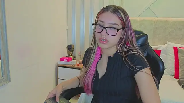 nami sweet  online show from 8, 11, 2025