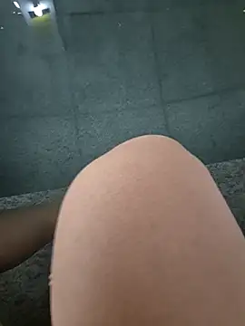 Snapshot of starvingo2002 chatting on 15, 11, 2025 starvingo2002 online show from 15, 11, 2025