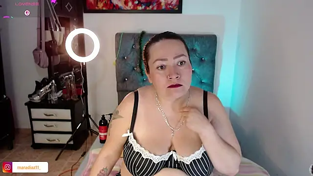 MaraDiaz11 online show from 19, 5, 2026