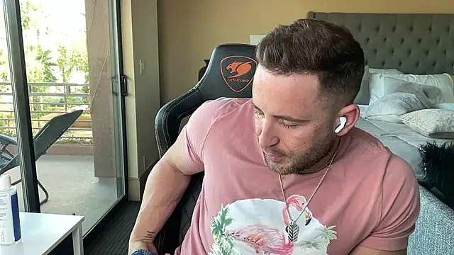 brettmycles28 online show from 29, 9, 2025