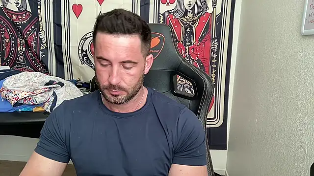 brettmycles28 online show from 12, 3, 2026