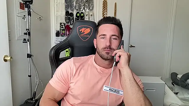 brettmycles28 online show from 25, 7, 2026