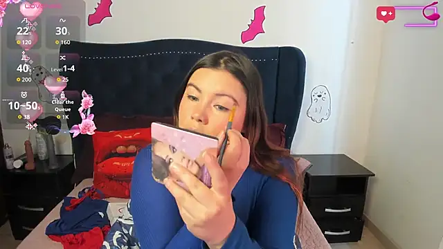 LucyPetit online show from 1, 10, 2025