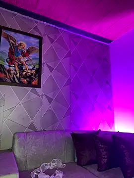 Snapshot of Alisse_taylor2 chatting on 8, 11, 2025 Alisse taylor2 online show from 8, 11, 2025