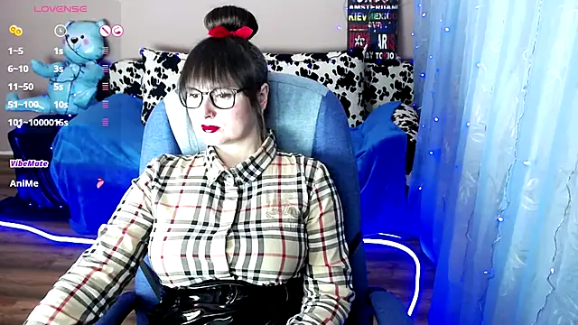 Snapshot of MilaRay chatting on 11, 12, 2024 MilaRay online show from 11, 12, 2024