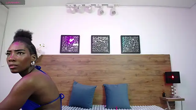 AlexandraCambell online show from 13, 2, 2026