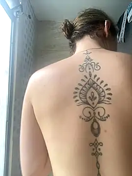 Snapshot of karla-thomsom10 chatting on 25, 9, 2025 karla-thomsom10 online show from 25, 9, 2025